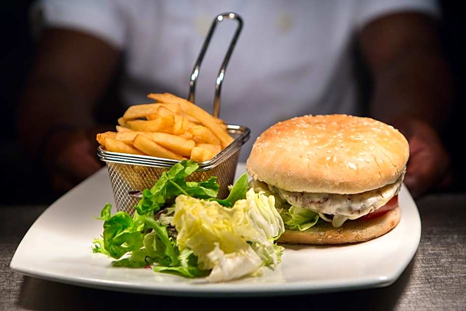 Holiday Inn Express London - Watford Junction By IHG