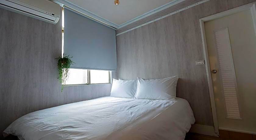 May Rooms Taipei NTU