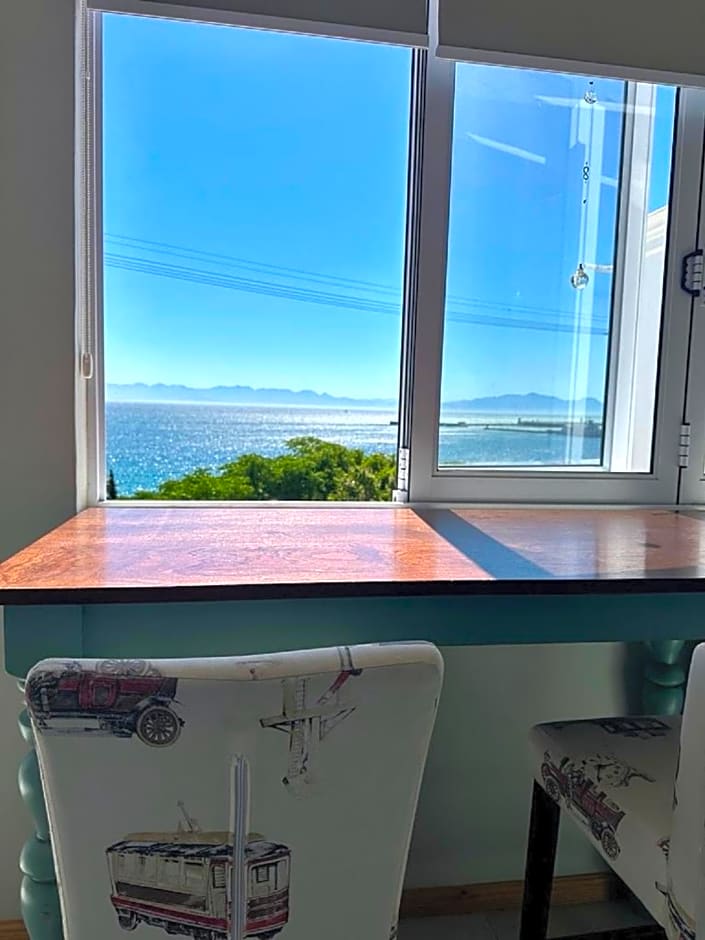 Blue Bay Studio Bayview