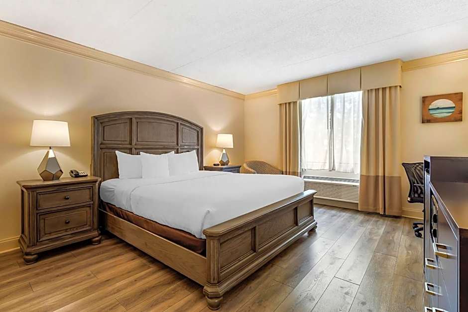 Clarion Hotel & Conference Center Toms River