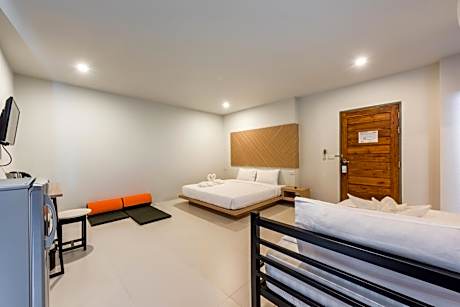 Deluxe Triple Room