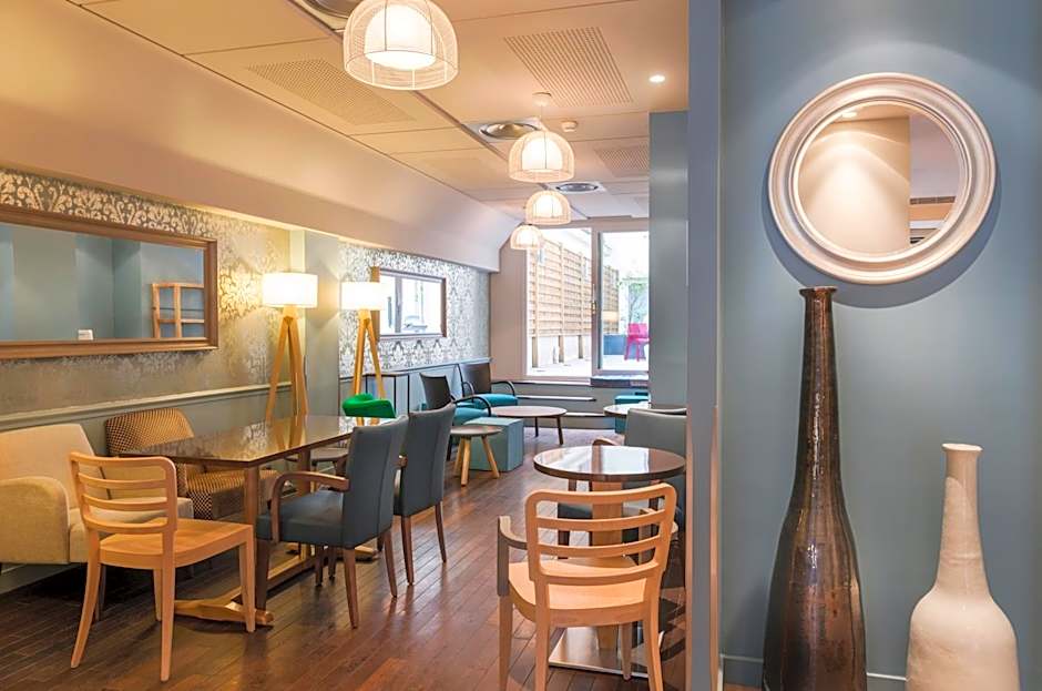 Hotel Magenta 38 by Happyculture