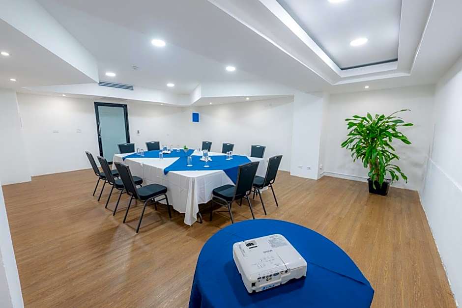 Hotel Faranda Express Soloy and Casino, a member of Radisson Individuals