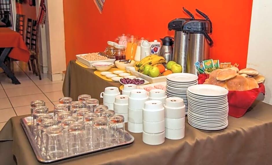 The Grasshopper Hostal Plaza De Armas