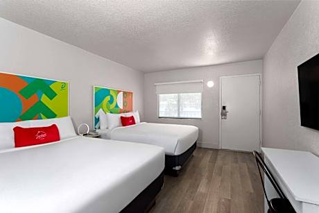 Queen Room with Two Queen Beds - Non-Smoking