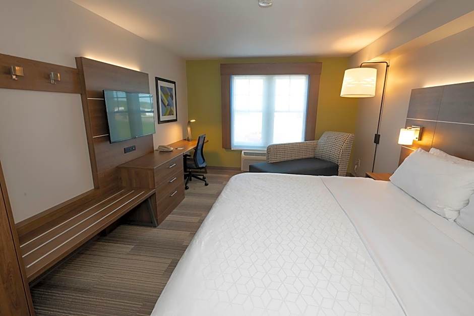 Holiday Inn Express Hotel & Suites Iron Mountain By IHG