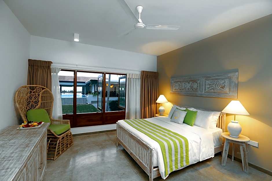 Photo 1 of 4 of Deluxe, Sea View