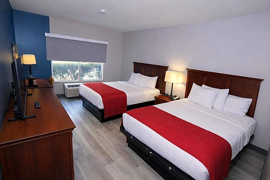 Baymont Inn & Suites by Wyndham Morrow/Atlanta I-75 South