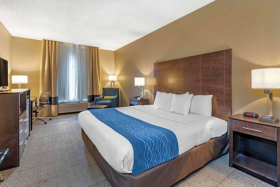 Comfort Inn & Suites Bryant - Benton