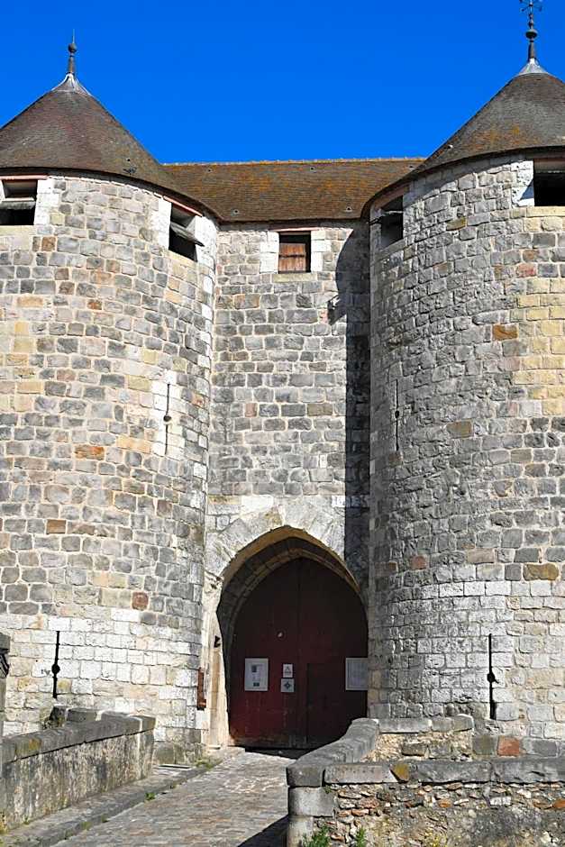 Best Western Blanche De Castille Dourdan