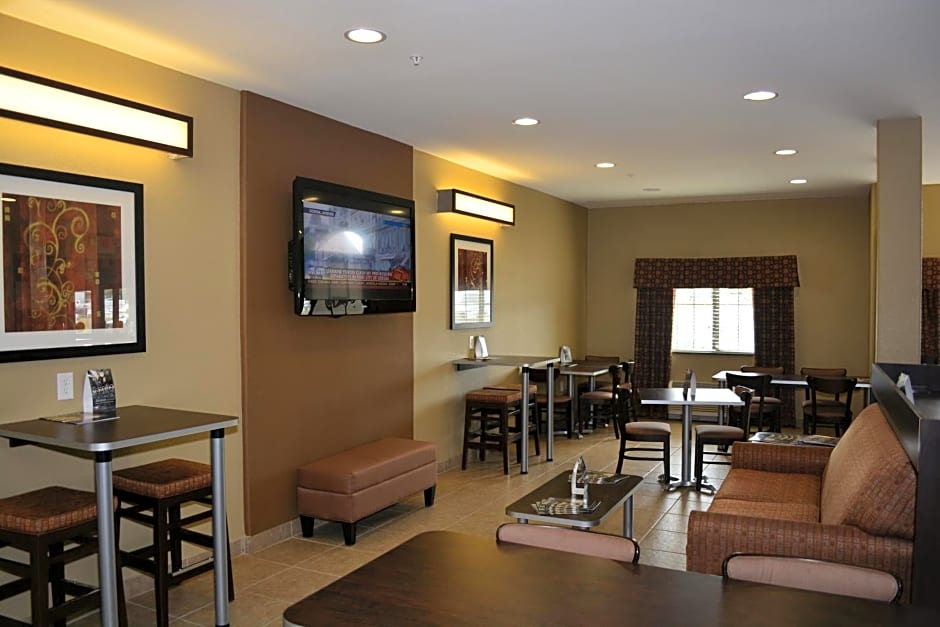 Microtel Inn & Suites Gonzales TX
