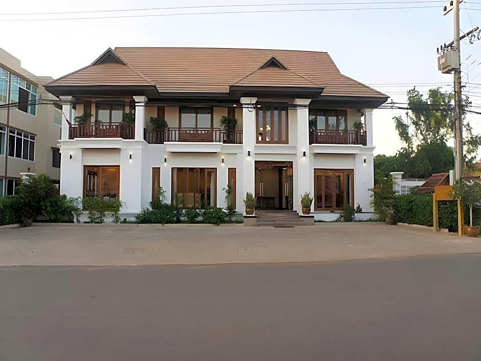 Athena Hotel