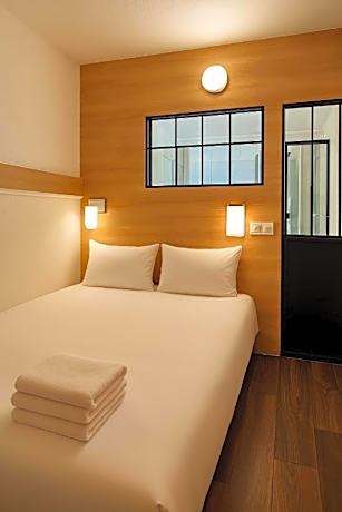 Quadruple Room with Private Bathroom