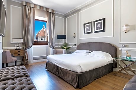 Prestige Double or Twin Room with Cathedral View