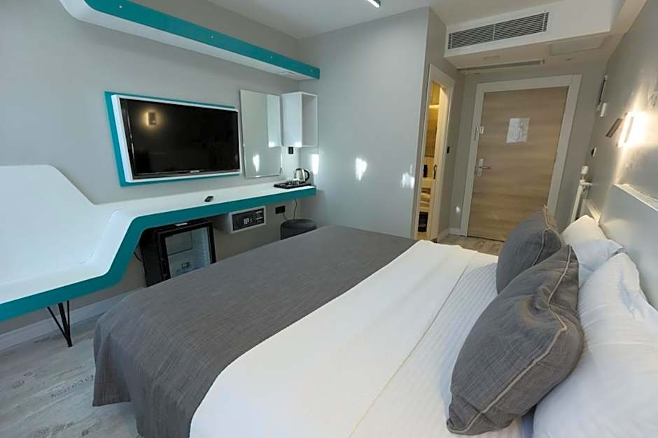 Midis Otel