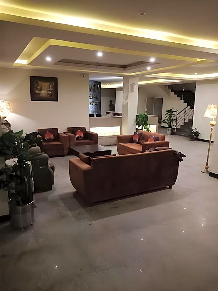 Manila Heights Hotel Naran