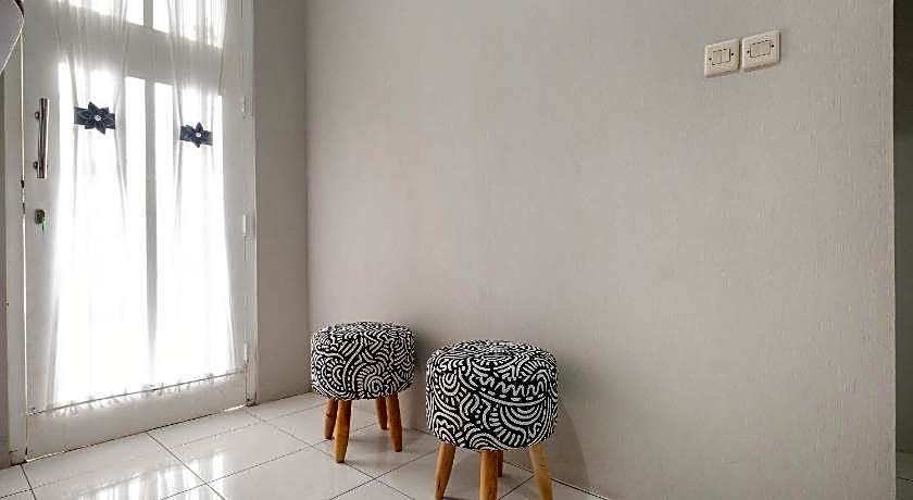 Hotel O Nareswari Guest House Syariah