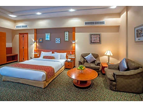 Deluxe King Room
