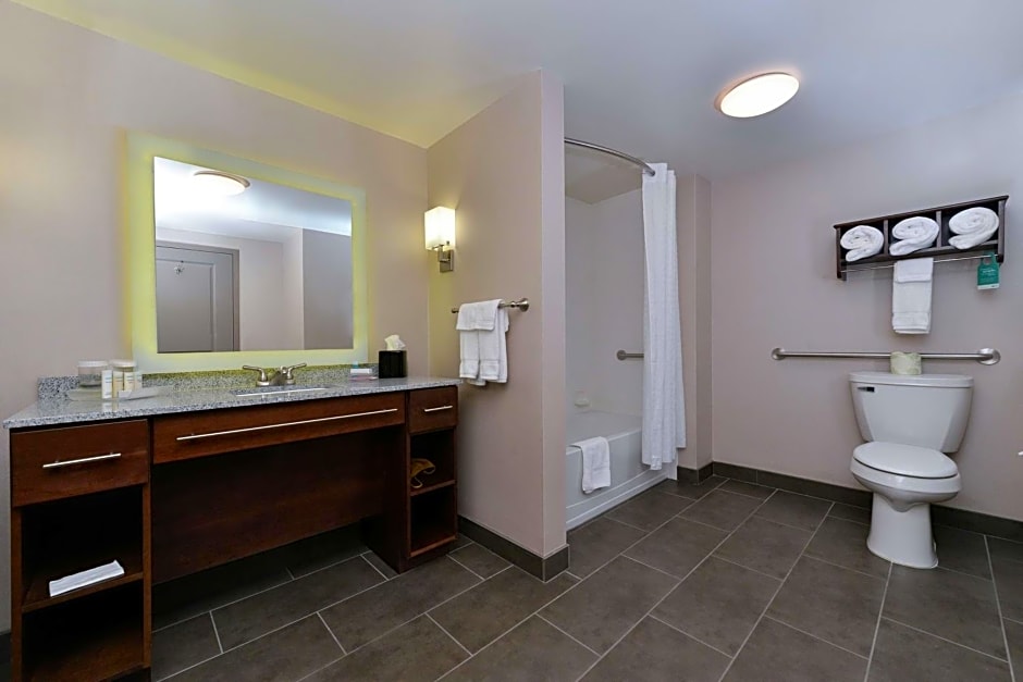 Homewood Suites By Hilton Cincinnati/Mason