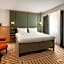 Carlton George Hotel