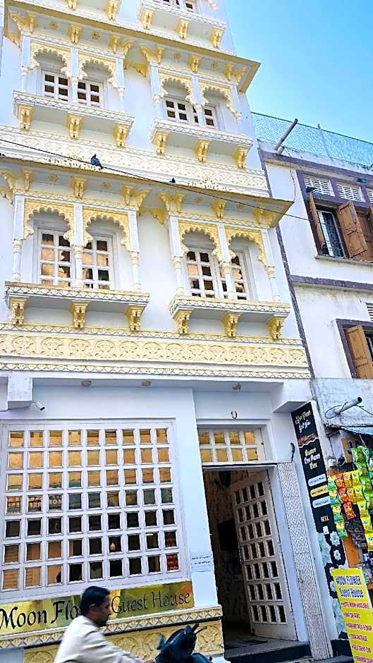 MOON FLOWER GUEST HOUSE