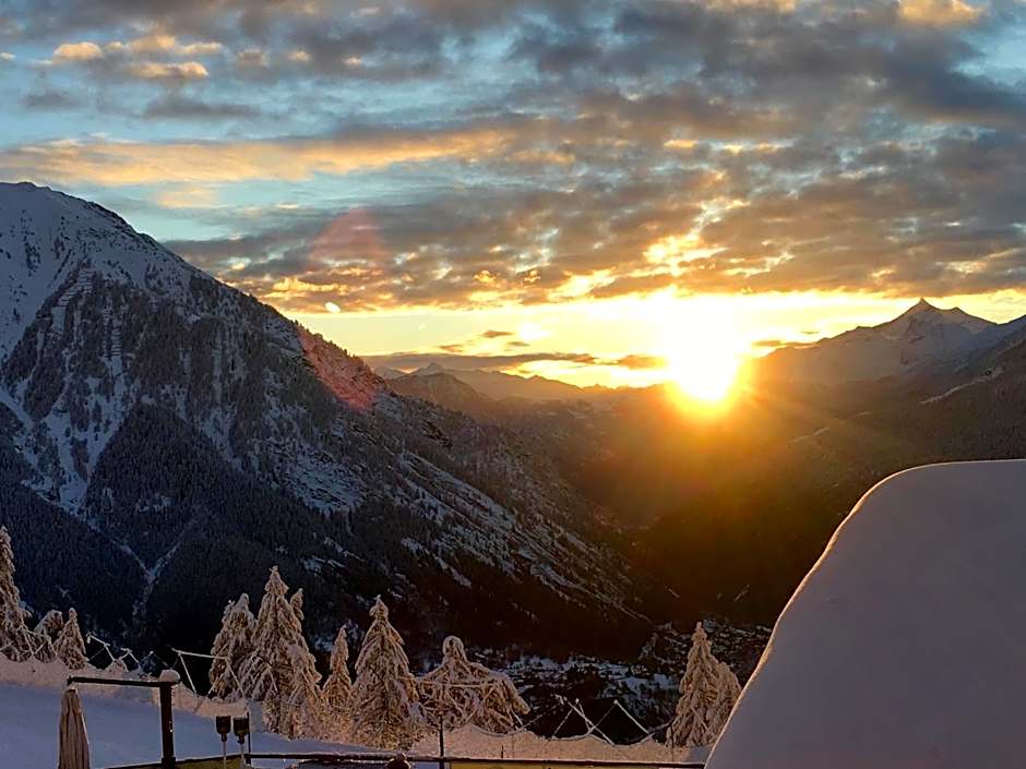 Le Massif Hotel & Lodge Courmayeur The Leading Hotels of the World