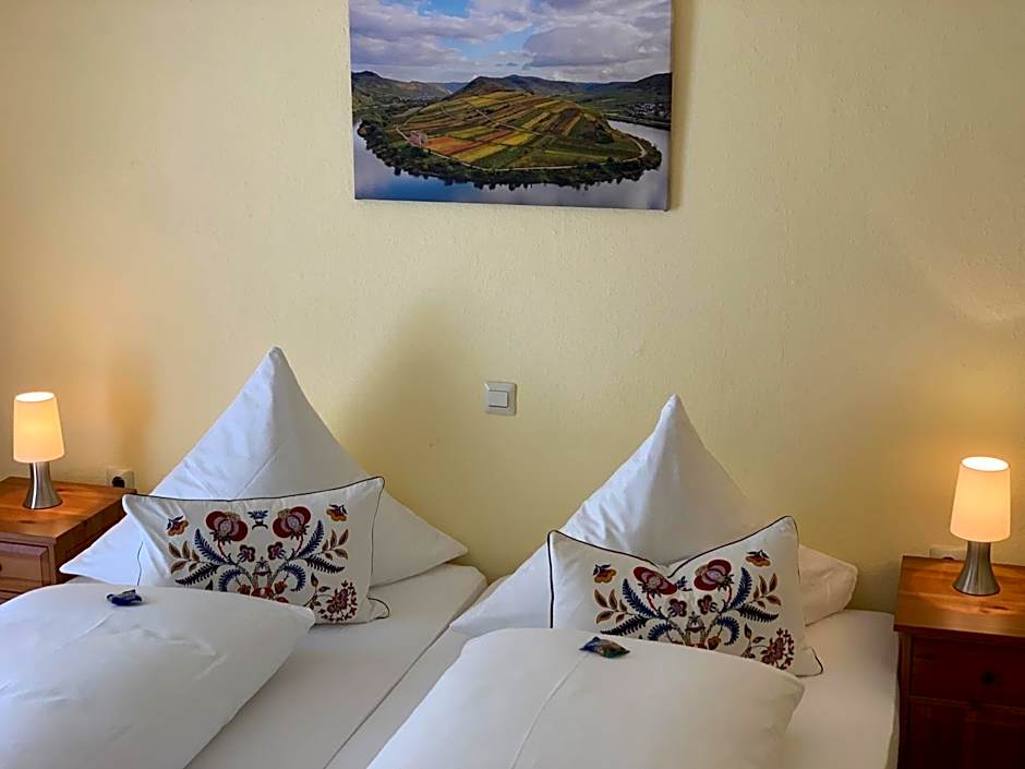 Moselland Hotel im Enderttal Zum Onkel Willi