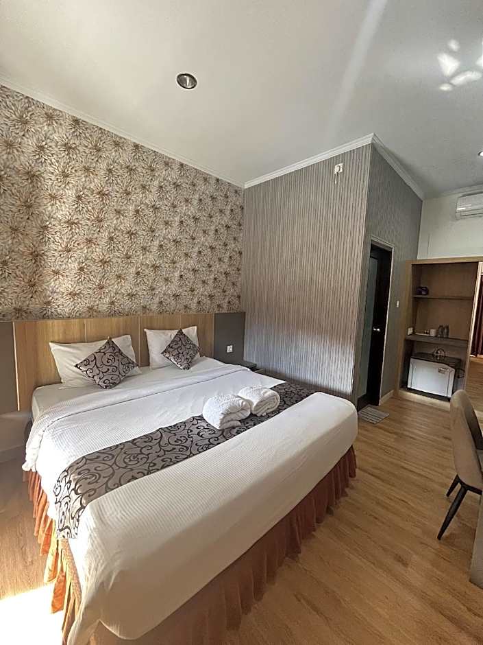 Jesen Inn 2