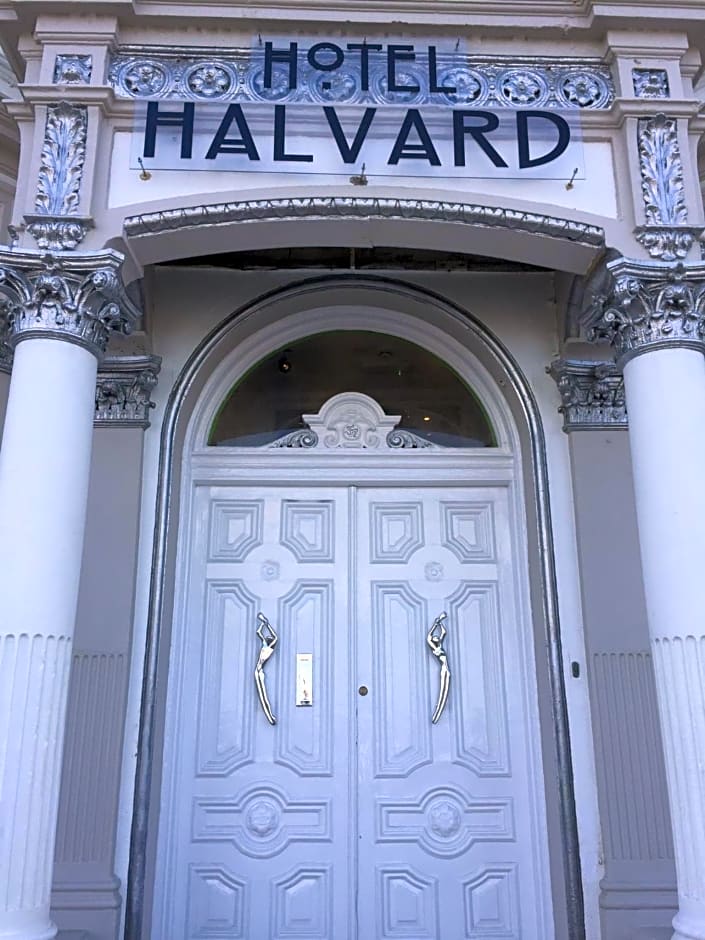 Halvard Hotel