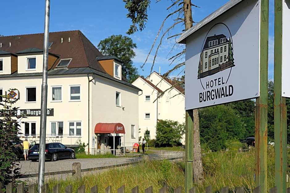 Hotel BURGWALD