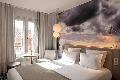 Le Grand Balcon Hotel