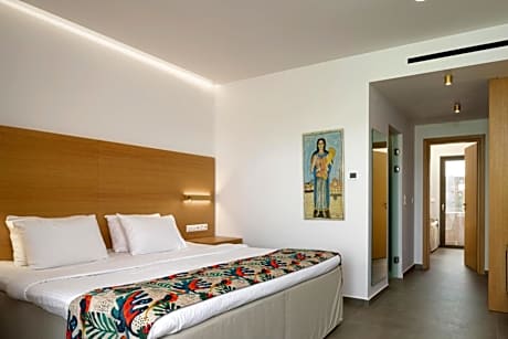 Deluxe Family Two-Bedroom