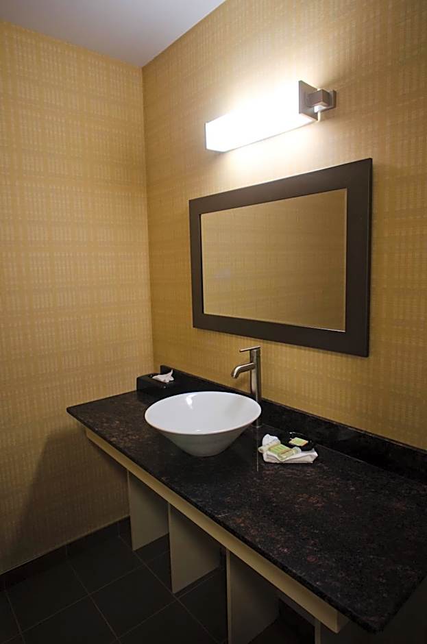 Aashram Hotel by Niagara River