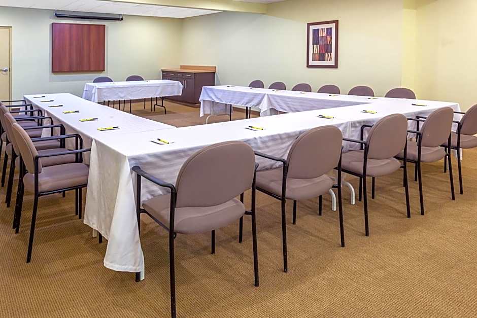 Super 8 by Wyndham Campbellton NB