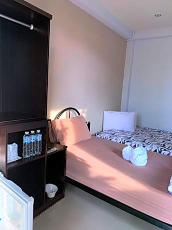 House with Twin Bed