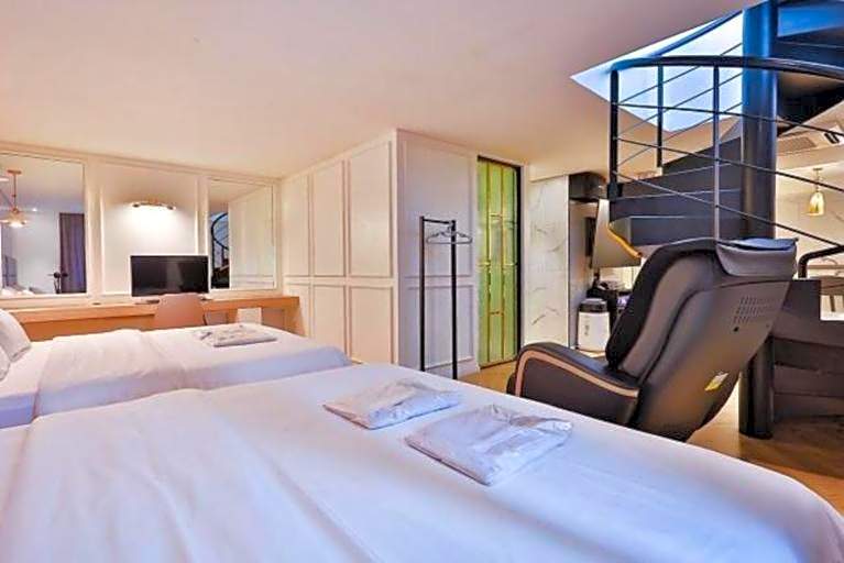 Anyang Premier Hotel XYM