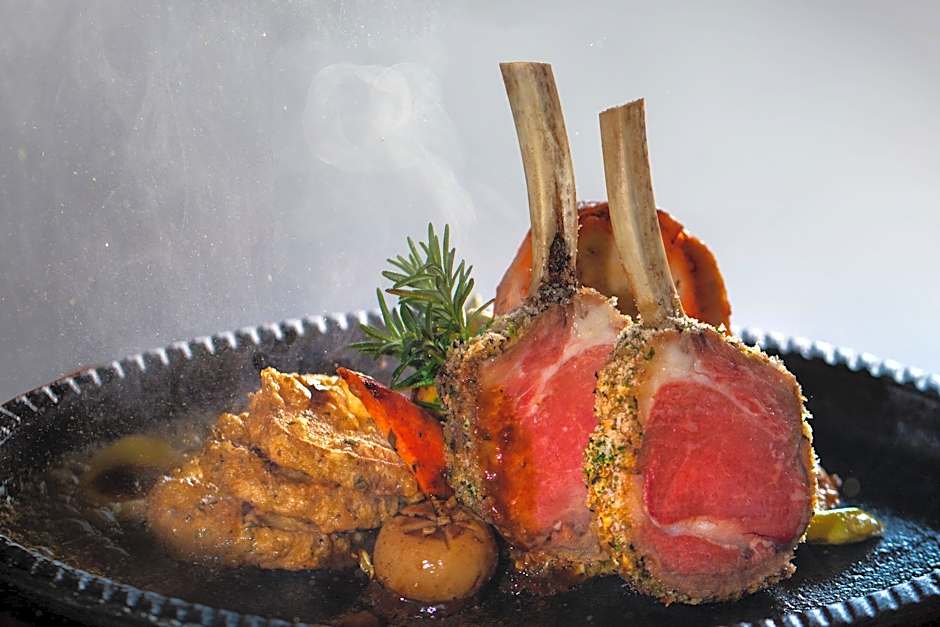 Earl's Regency Hotel