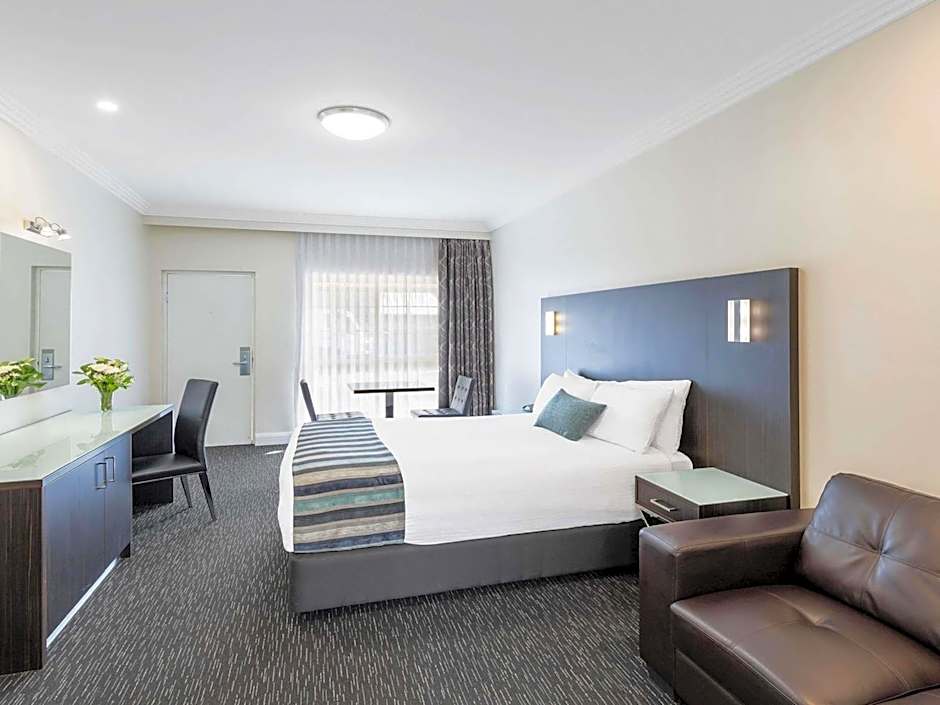 Mercure Goulburn