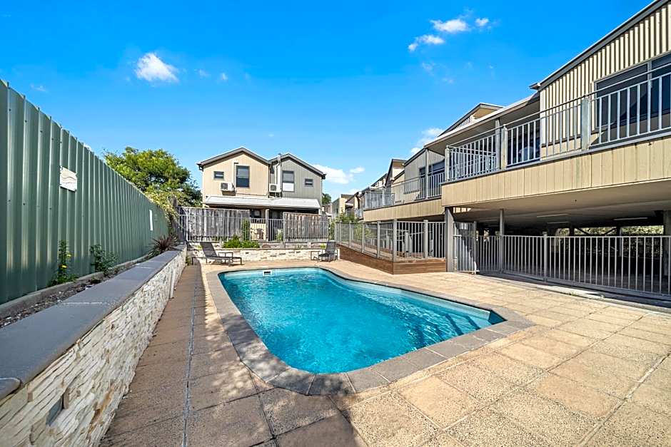 Sovereign Views Apartments