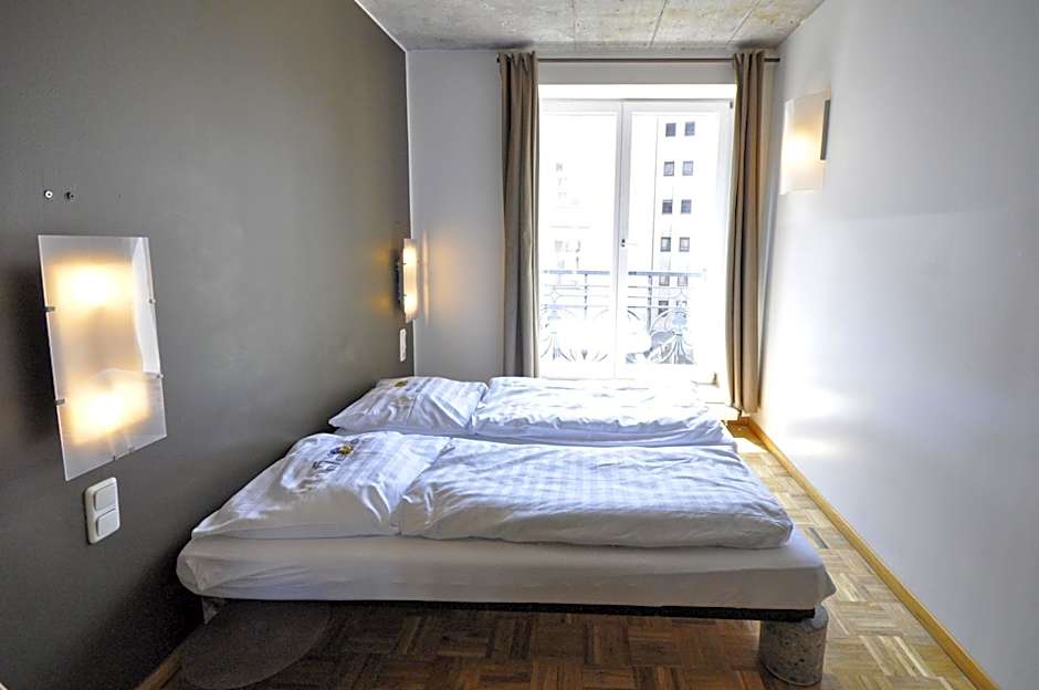 Five Elements Hostel
