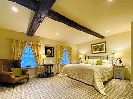 The Moon Inn at Stoney Middleton