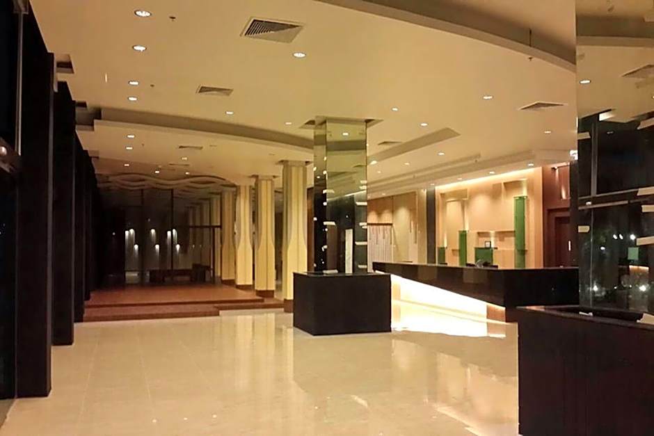 Alvarez Hotel