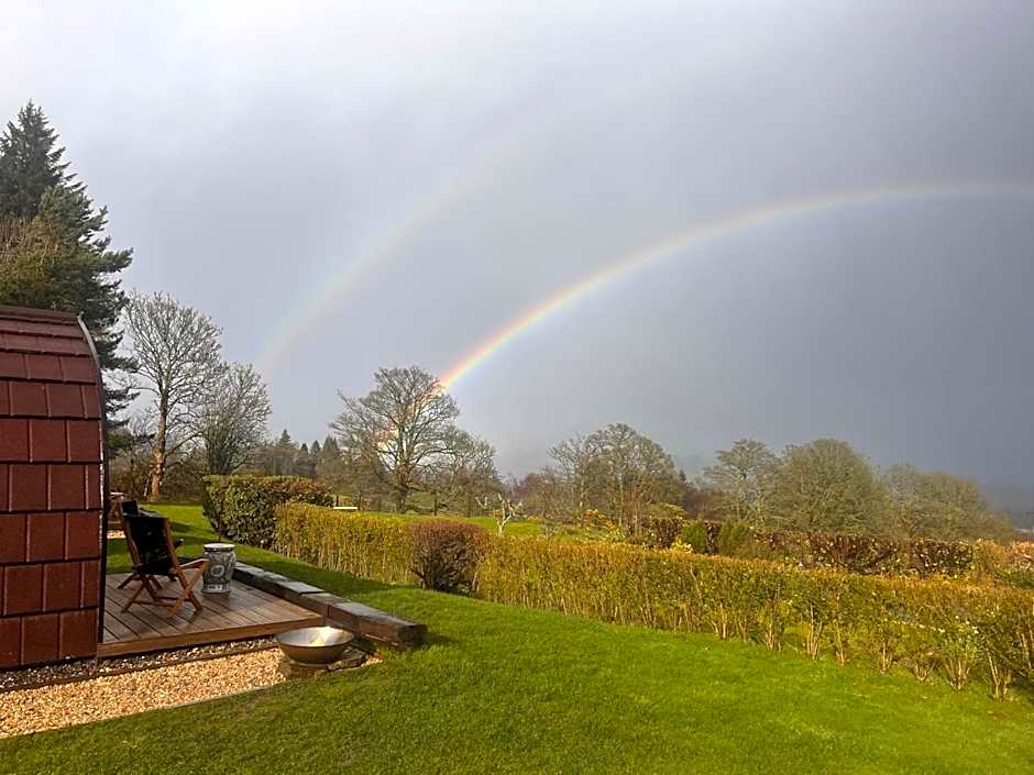 Stoneymollan over Loch Lomond