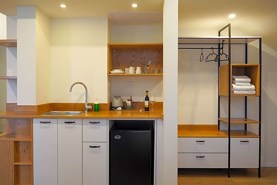 Urbanic Apartments