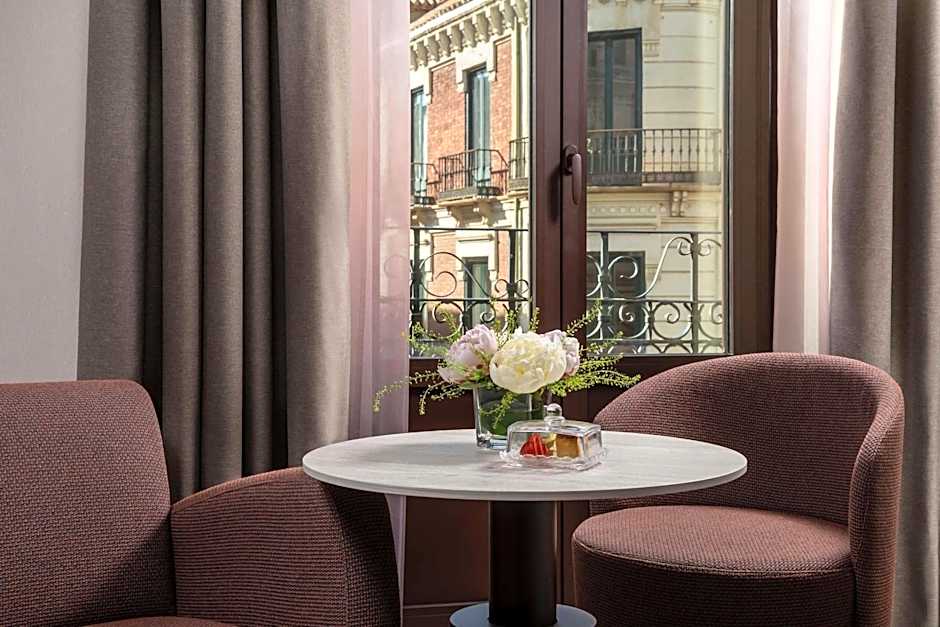 NH Collection Granada Victoria