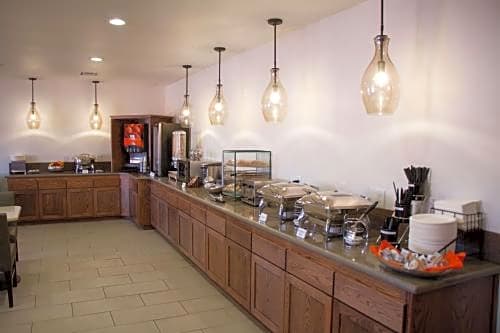 Best Western Plus Colony Inn