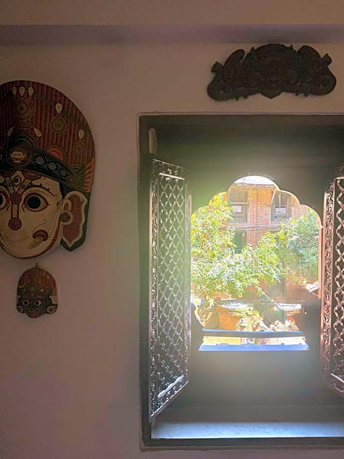 Sunny Guest House and Cafe