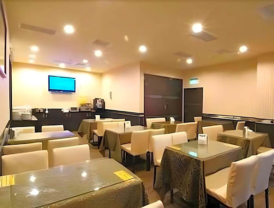 Left Bank Hotel