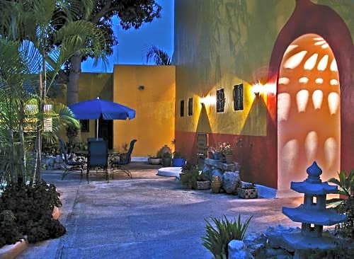 Hotel Medio Mundo