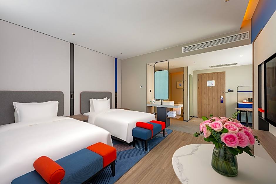 Holiday Inn Express Haimen City Center By IHG